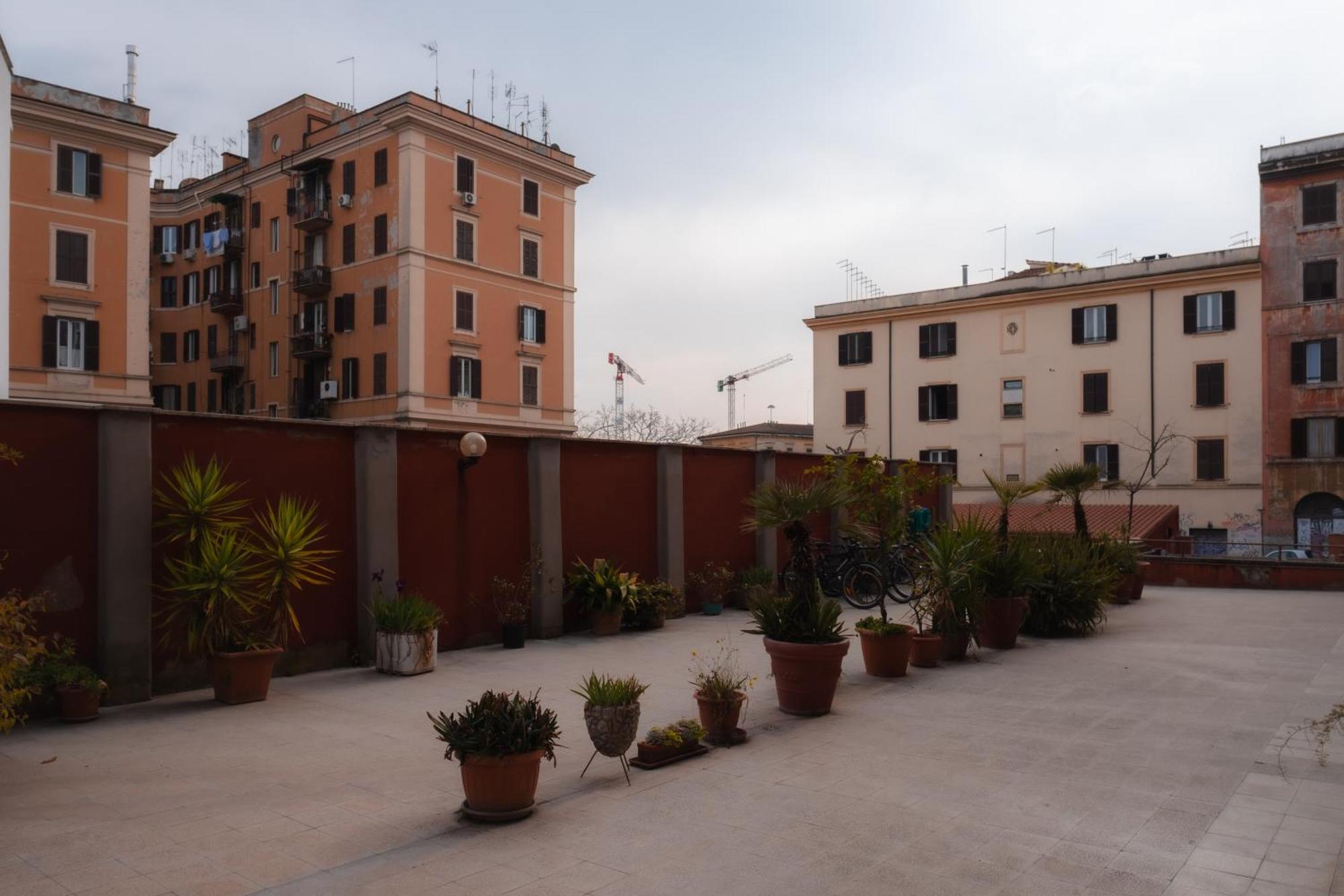 Attic With Terrace In San Lorenzo